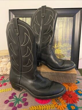 Double H Black Leather Western Boots with White Stitching, mild scuffs